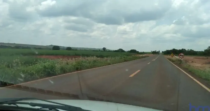 FAZENDA PARA AGRICULTURA EM CANA COM 95 ALQUEIRES EM ITURAMA - MG