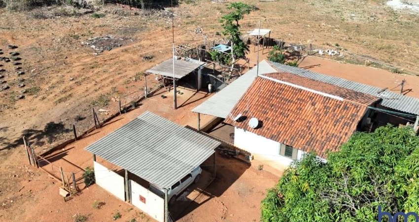 FAZENDA DE DUPLA  APTIDÃO COM 43 ALQUEIRES EM UNAÍ-MG