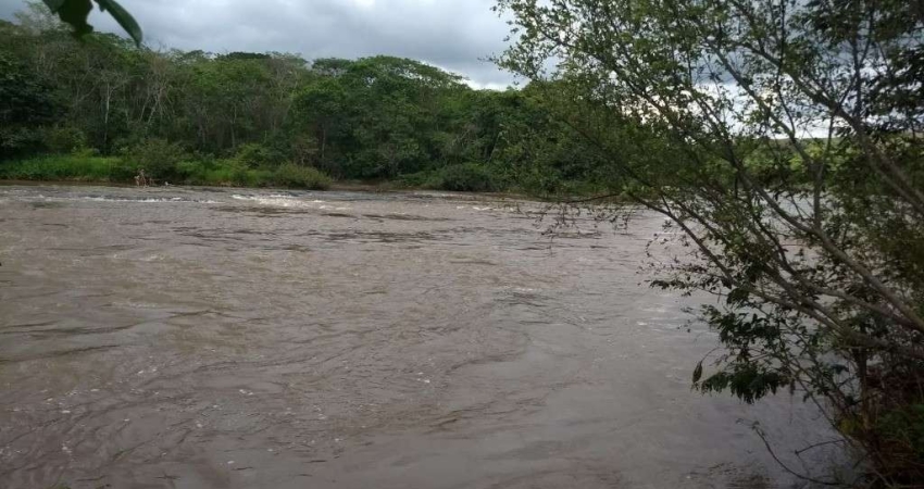 FAZENDA DE DUPLA APTIDÃO COM 180 ALQUEIRES EM ITUIUTABA-MG