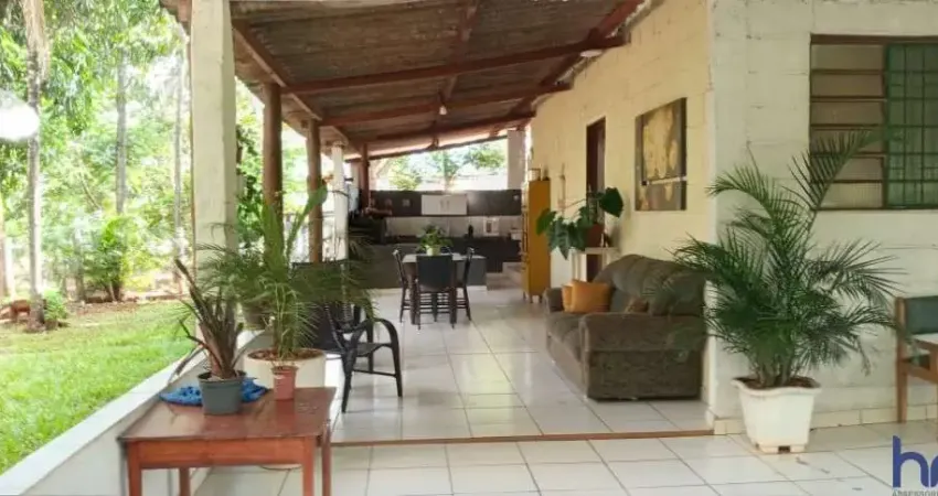 Sítio com 5 alqueires localizado às margens do douradinho em monte alegre de minas-mg