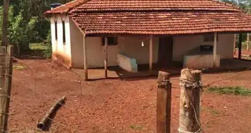 Fazenda com 12 alqueires de dupla aptidão em capinópolis-mg