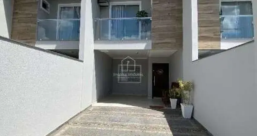 Casa com 3 quartos à venda no Iririú, Joinville