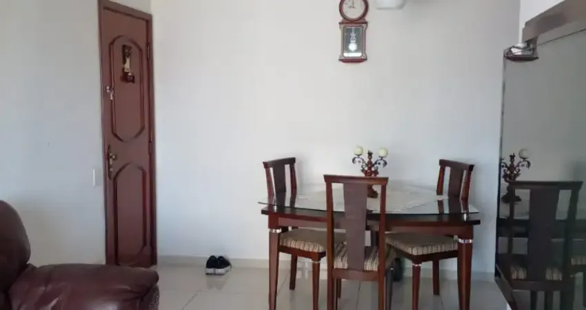 L indo apartamento com armário embutidos em todos os ambientes