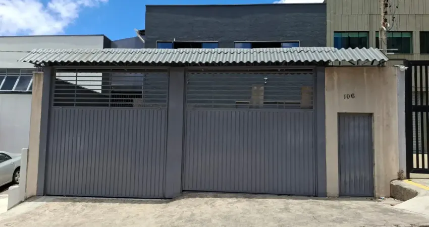 Galpão comercial reformado – o espaço ideal para seu negócio!