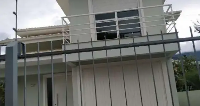 Casa com 3 quartos à venda na Praia de Fora, Palhoça 