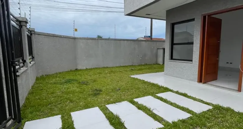 Sobrado no Capão da Imbuia 3  quartos, 1  suíte, 2  vagas de garagens