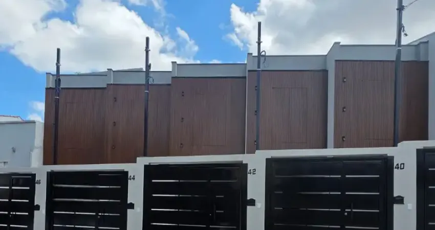 Sobrado localizado na vila ré com 3 suítes em 2 vagas de garagem