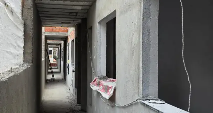 Sobrado de condomínio com duas suítes no centro da penha.  apenas 430 mil