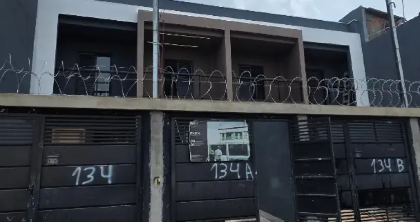 Sobrado na vila talarico com duas suítes e uma vaga de garagem