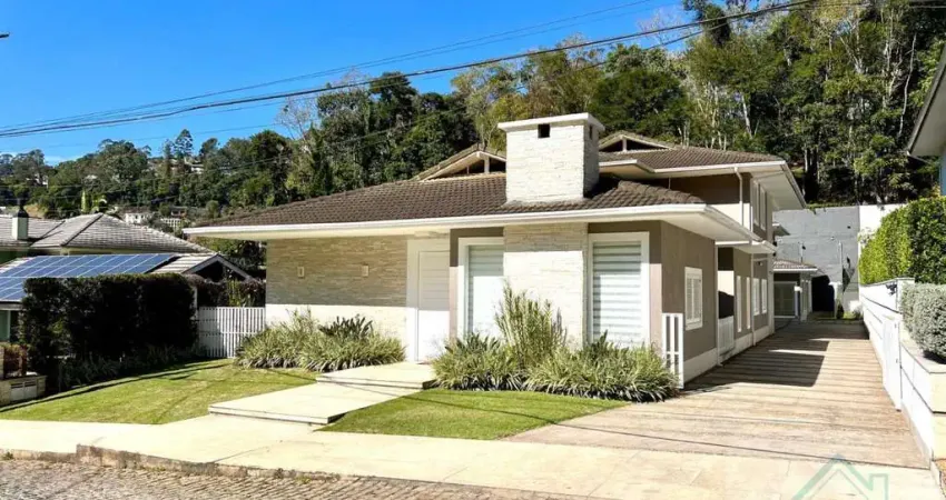 Casa para Venda em Teresópolis, PARQUE DO IMBUÍ, 5 dormitórios, 5 suítes, 8 banheiros, 4 vagas