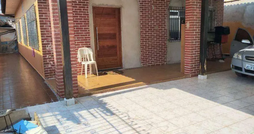 Casa com 3 dormitórios à venda, 165 m² por R$ 570.000,00 - Vilamar - Praia Grande/SP