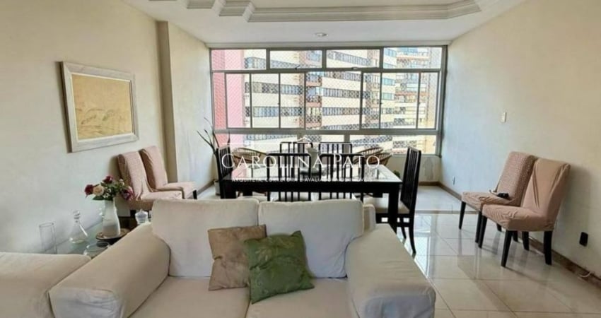 Apartamento com grande potencial após reforma, a venda na Graça