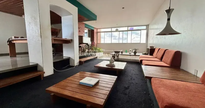 Excelente apartamento à venda em prédio passando por modernização