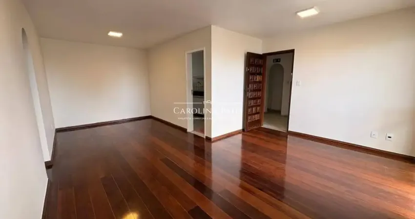 Super oportunidade de morar co Corredor da Vitória em prédio reformado