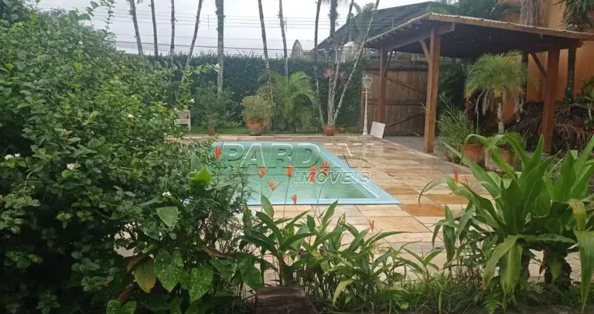 Lindo sobrado com 4 dormitórios e varanda gourmet no Saco da Ribeira em Ubatuba!