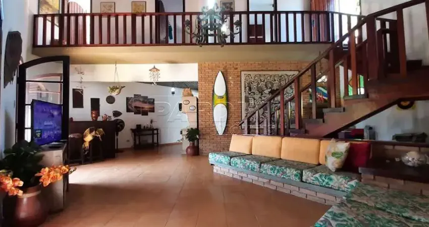 Ótima casa com 4 suítes e espaço gourmet na praia do lázaro em ubatuba!