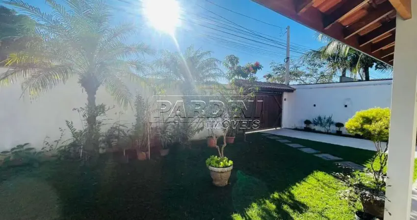 Linda casa com 5 dormitórios e varanda gourmet na praia do Sapê em Ubatuba!