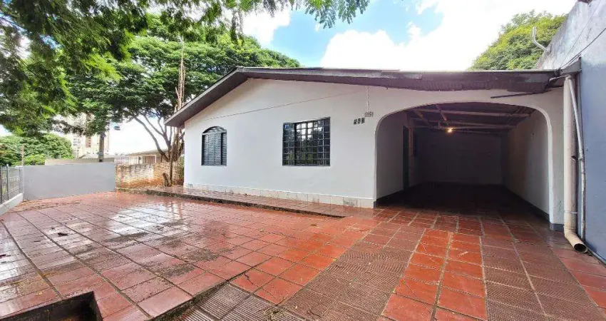 Casa para alugar em Maringá, Vila Marumby, com 4 quartos, com 120 m²