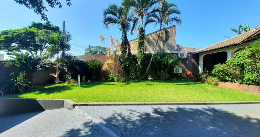 Casa com 435 m² e 5 Quartos à Venda no Jardim Alvorada - Maringá