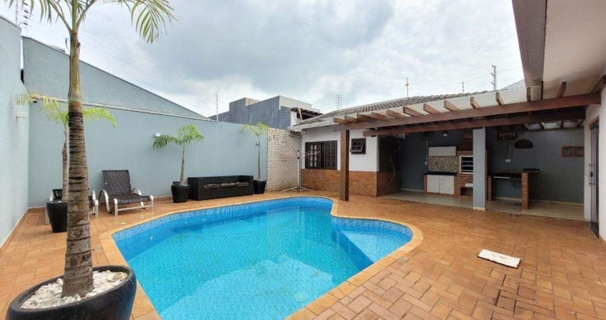Casa para alugar em Maringá, Jardim Dias I, com 3 quartos, com 139.38 m²