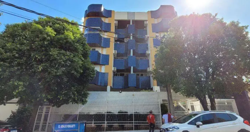 Apartamento com 111 m² e 3 Quartos à Venda na Zona 04 - Maringá