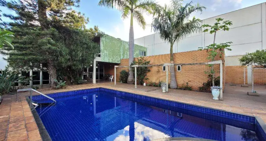 Sobrado para alugar em Maringá, Zona 05, com 4 quartos, com 459.84 m²