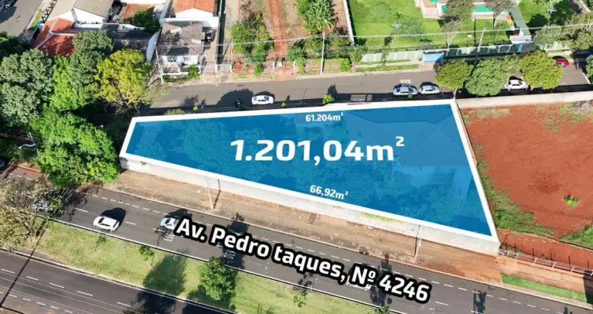 Casa com 192.41 m² e 3 Quartos à Venda no Parque Industrial 200 - Maringá