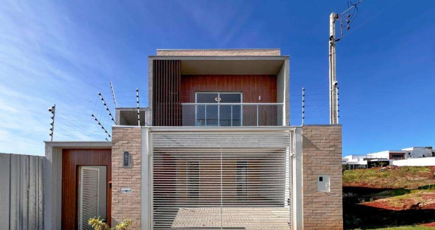 Sobrado à venda em Maringá, Bom Jardim, com 3 quartos, com 202.55 m²