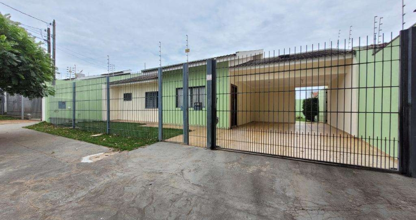Casa para alugar em Maringá, Jardim Iguaçu, com 3 quartos, com 196.96 m²