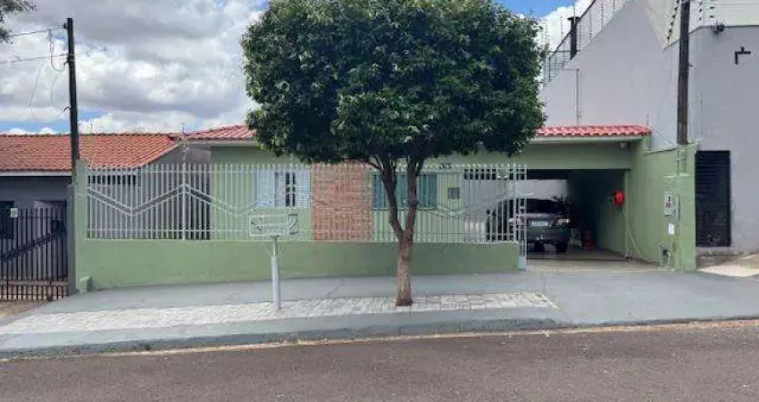 Casa à venda em maringá, loteamento batel, com 2 quartos, com 130.4 m²