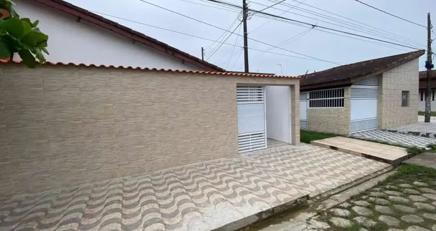 Casa para Venda em Itanhaém, Marambaia, 2 dormitórios, 1 suíte, 1 banheiro, 1 vaga