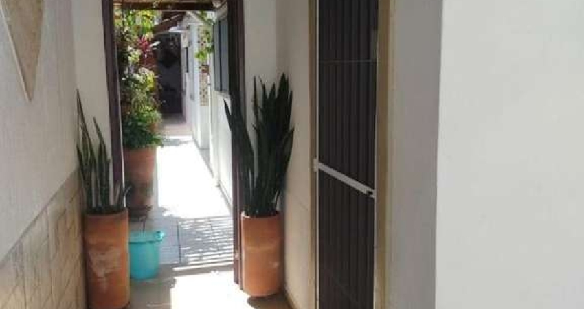 Casa para Venda em Praia Grande, Maracanã, 3 dormitórios, 1 suíte, 1 banheiro, 2 vagas