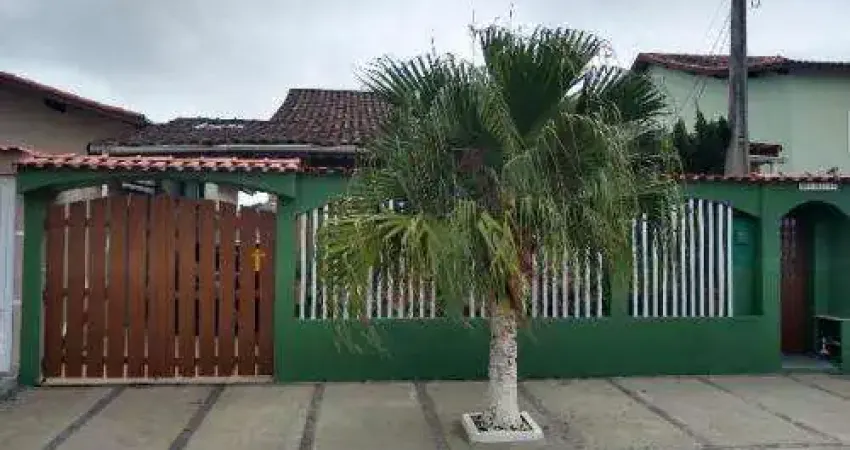 Casa para Venda em Itanhaém, Loty, 4 dormitórios, 1 suíte, 3 banheiros