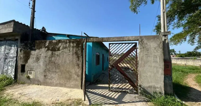 Casa para Venda em Itanhaém, Umuarama, 1 dormitório, 1 banheiro, 3 vagas