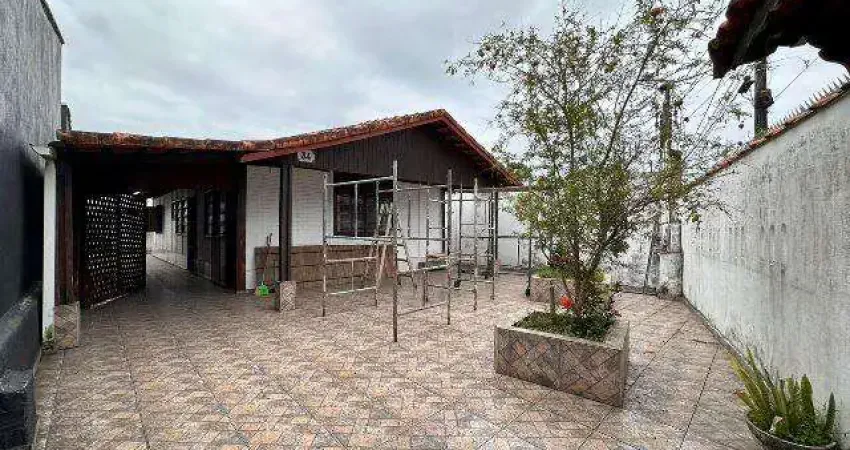 Casa para Venda em Itanhaém, Belas Artes, 5 dormitórios, 1 suíte, 3 banheiros