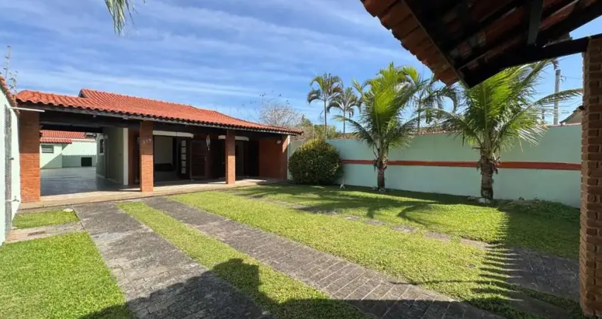 Casa para Venda em Itanhaém, Cibratel 2, 5 dormitórios, 1 suíte, 3 banheiros, 7 vagas