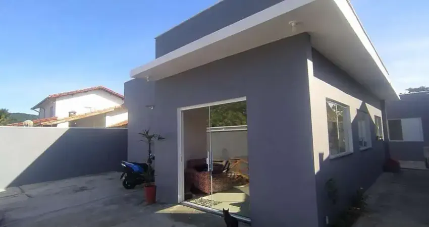 Casa para Venda em Itanhaém, Verde Mar, 2 dormitórios, 1 suíte, 2 banheiros, 3 vagas