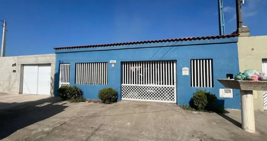 Casa para Venda em Peruíbe, Estância Balneária Antônio Novaes, 1 dormitório, 1 banheiro, 6 vagas