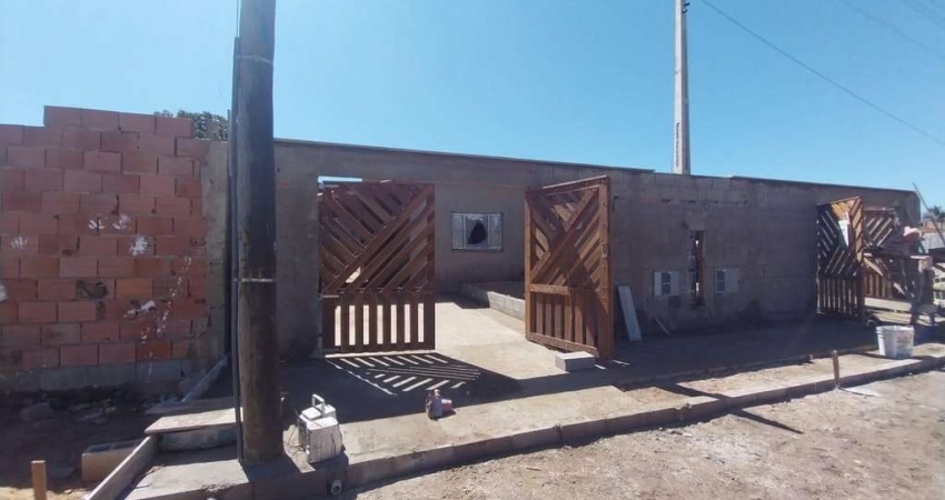 Casa para Venda em Itanhaém, Jamaica, 2 dormitórios, 1 suíte, 1 banheiro, 2 vagas