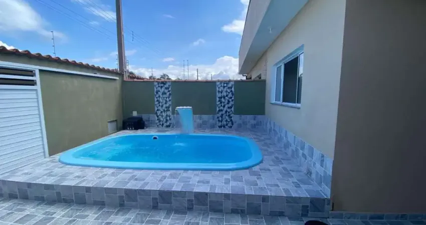 Casa para Venda em Itanhaém, Regina, 2 dormitórios, 1 suíte, 1 banheiro, 2 vagas