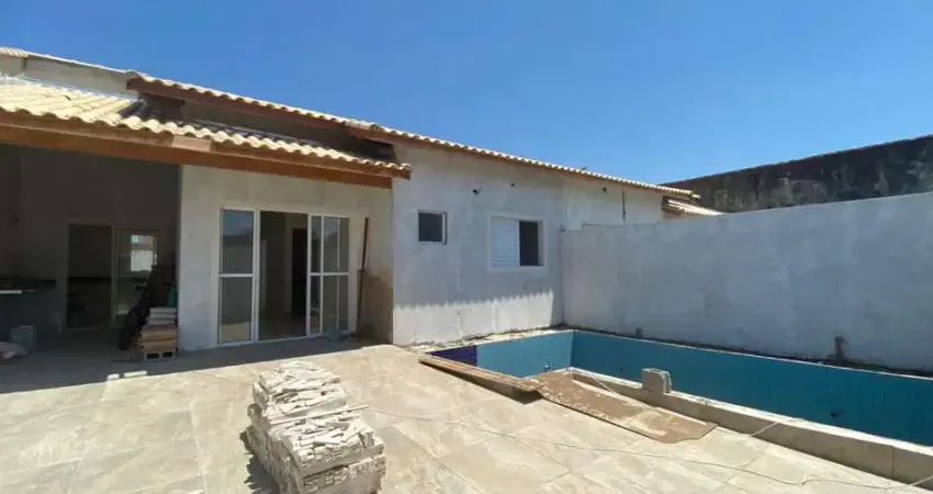 Casa para Venda em Itanhaém, Califórnia, 2 dormitórios, 1 suíte, 1 banheiro, 2 vagas