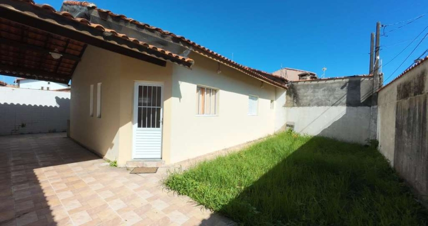 Casa para Venda em Itanhaém, Cibratel 2, 2 dormitórios, 1 suíte, 1 banheiro, 3 vagas