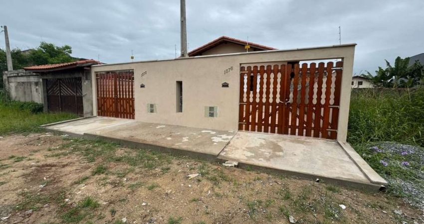 Casa para Venda em Itanhaém, Bopiranga, 2 dormitórios, 1 banheiro