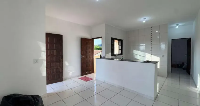 Casa Sobreposta para Venda em Itanhaém, Nossa Senhora do Sion, 1 dormitório, 1 banheiro, 2 vagas