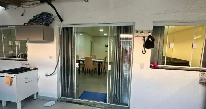 Casa para Venda em Itanhaém, Marambaia, 2 dormitórios, 3 banheiros