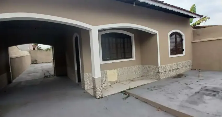 Casa para Venda em Peruíbe, Jardim Peruíbe, 3 dormitórios, 1 banheiro, 3 vagas