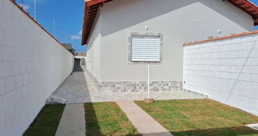 Casa para Venda em Itanhaém, Gaivota, 2 dormitórios, 1 banheiro, 2 vagas