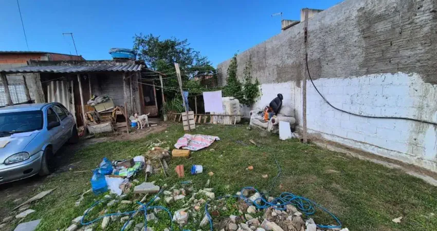 Casa para Venda em Itanhaém, Bopiranga, 1 dormitório, 1 banheiro, 4 vagas
