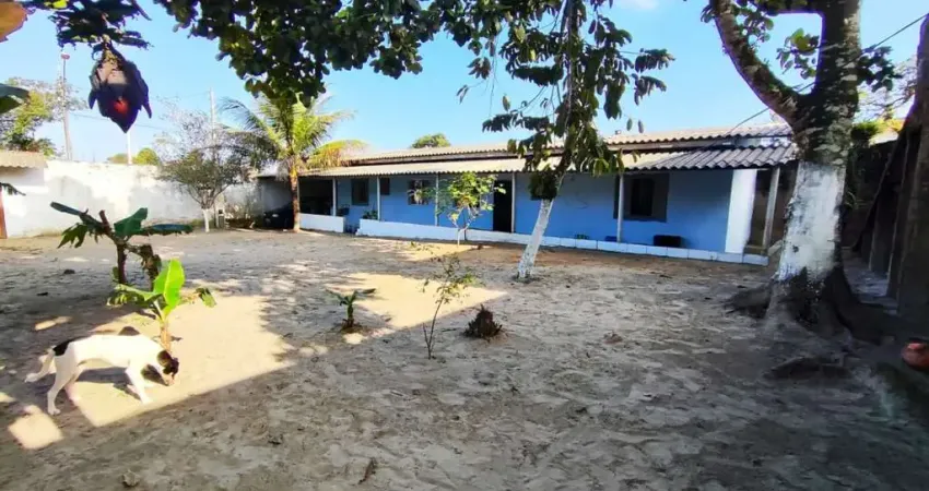 Casa para Venda em Itanhaém, Coronel, 2 dormitórios, 1 suíte, 1 banheiro, 6 vagas
