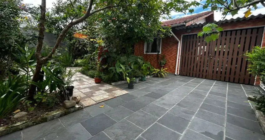 Casa para Venda em Itanhaém, Suarão, 2 dormitórios, 1 banheiro, 4 vagas